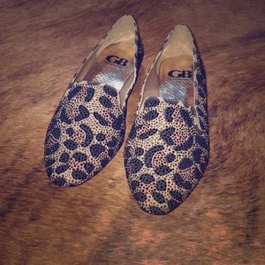 GB Leopard print loafers 🐆